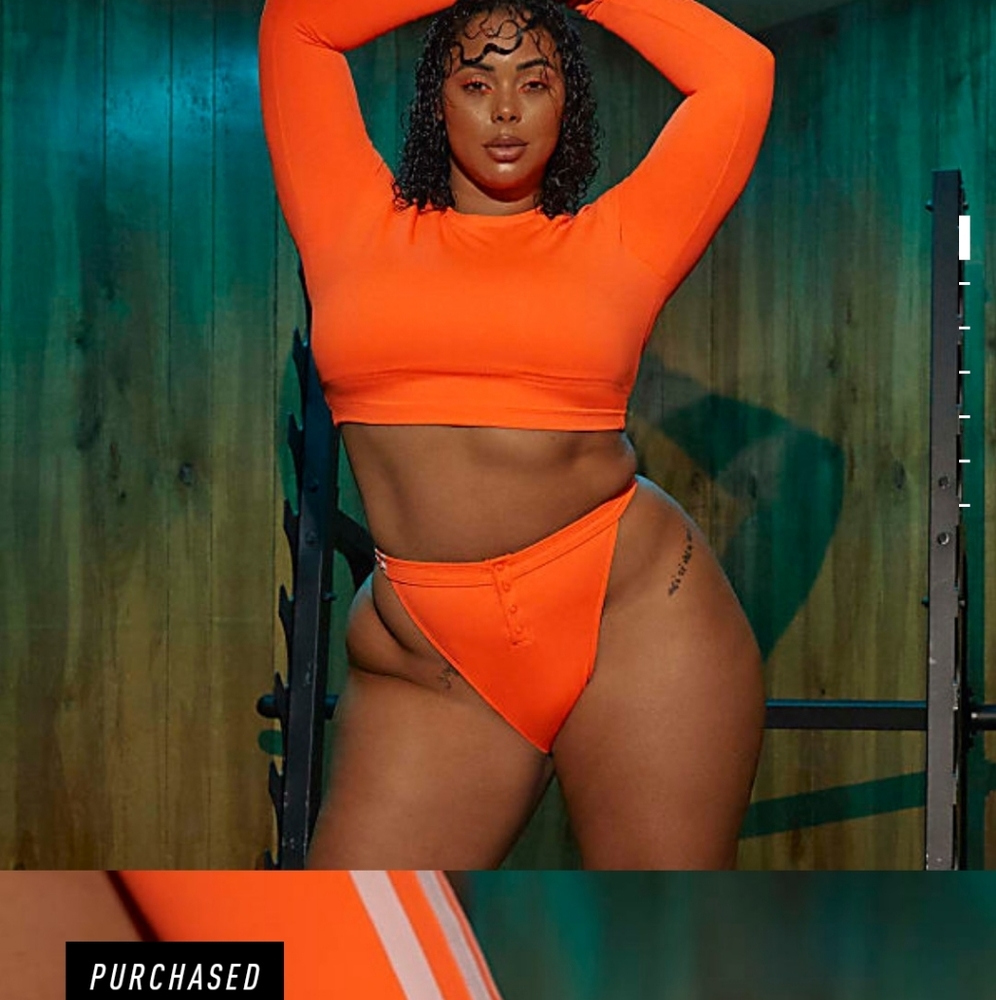 🚫SOLD🚫 Rash Guard Top Size 1x Solar Orange 🍊